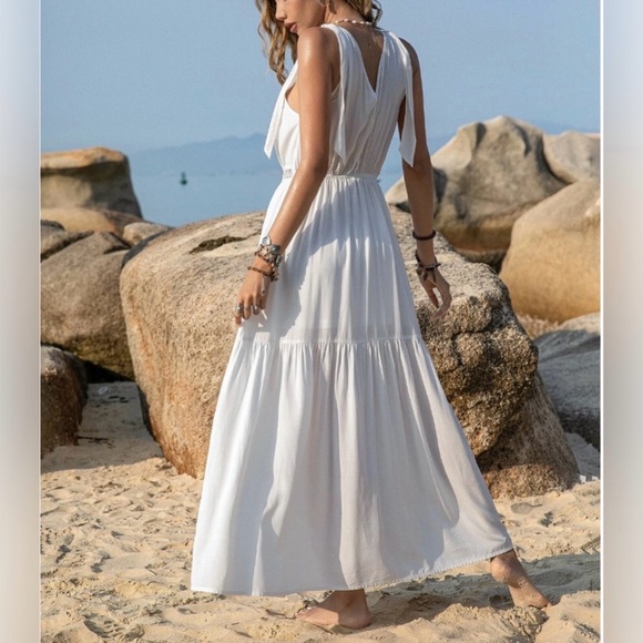 Boutique | White Boho Lace Trim Knot Shoulder Ruffle Hem Cami Dress | Size L - Picture 3 of 4